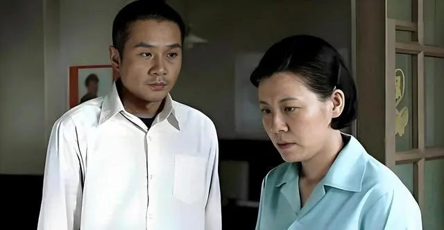 江德福频繁蹭饭老丁家背后的资源置换逻辑 | 资讯配图 江德福频繁蹭饭老丁家背后的资源置换逻辑 | 资讯配图