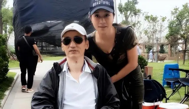 陈小艺刘惠宁分居十五年仍合作，《北上的风》母子首演对手戏 | 情报图